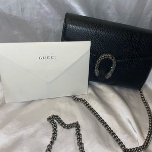 AUTHENTIC GUCCI CROSSBODY PURSE WITH SWAROVSKI CRYSTAL ACCENT CLASP.